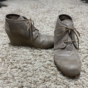 Qupid lace up booties
